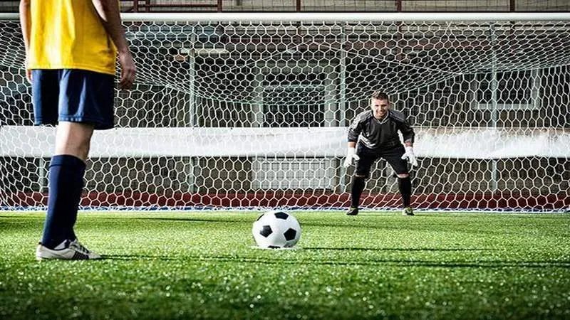 Đ&aacute; penalty l&agrave; g&igrave;, l&agrave;m sao đ&aacute; phạt theo c&aacute;ch phối hợp